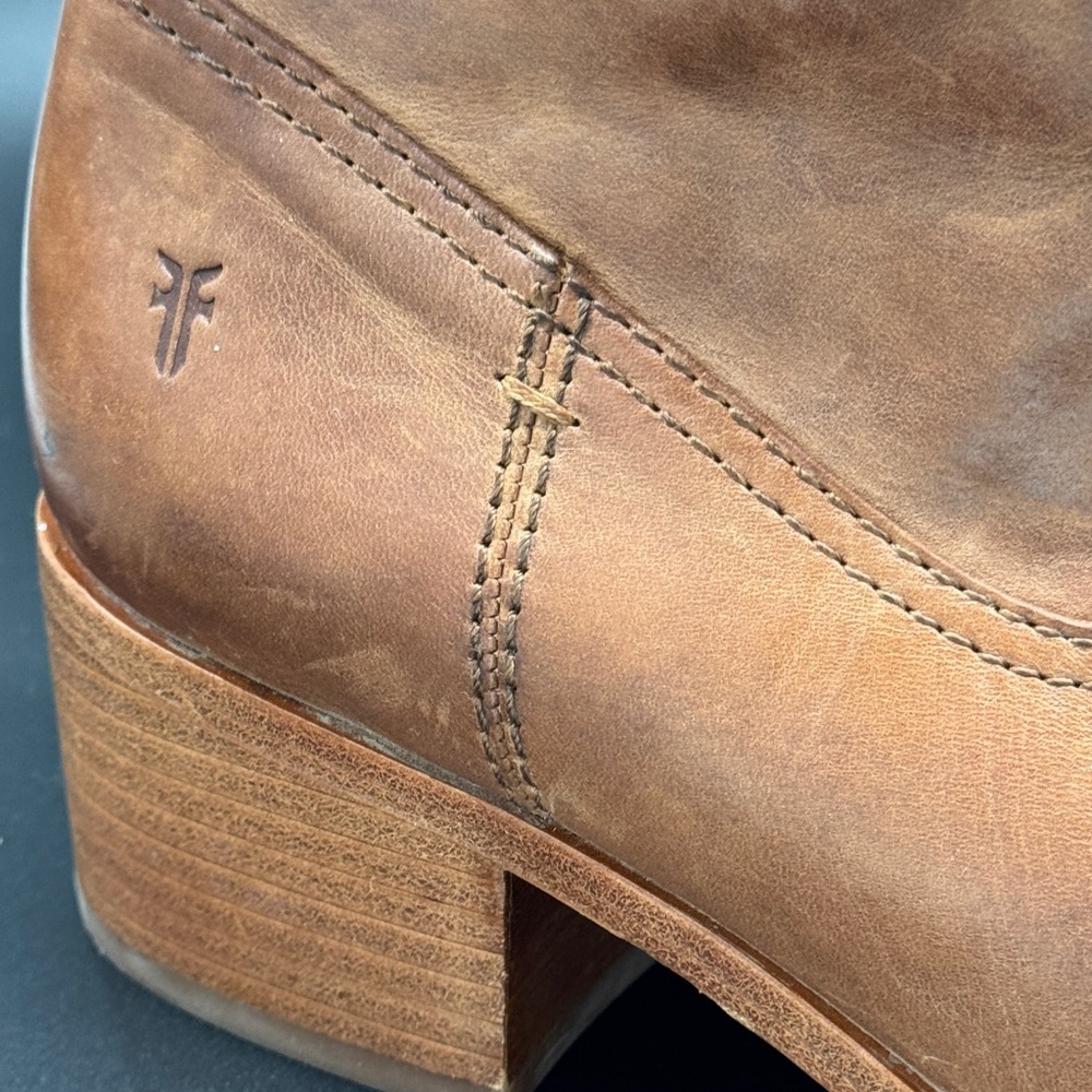 Frye Brown Claire Leather Ankle Booties with Block Heel Sz 9 - Picture 12 of 12